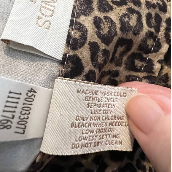 Weekends by Chico's Leopard Jacket and Cropped Pantsuit Size XS - Picture 9 of 9